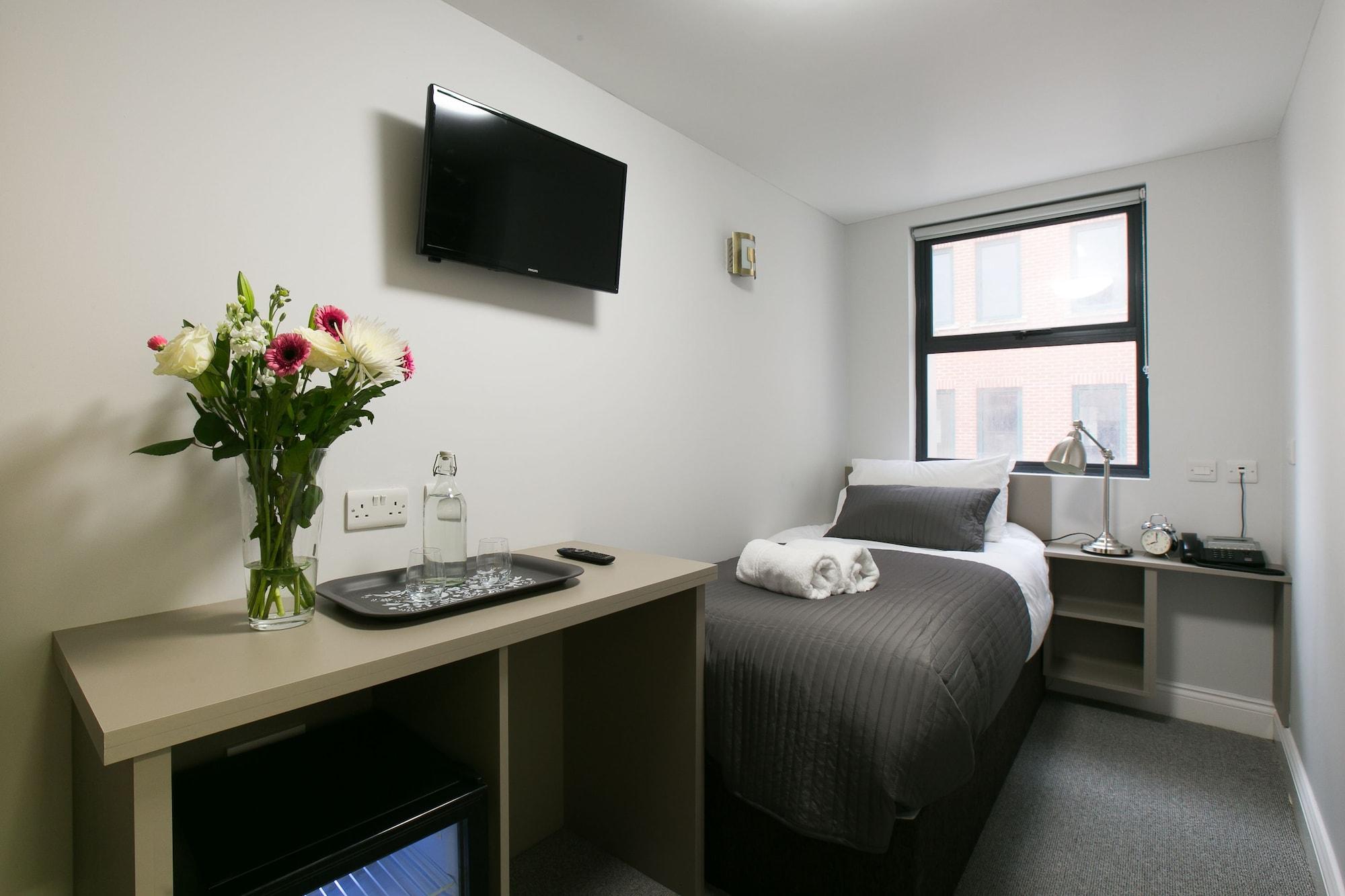 Belvilla Ilford Hill Hotel London ภายนอก รูปภาพ