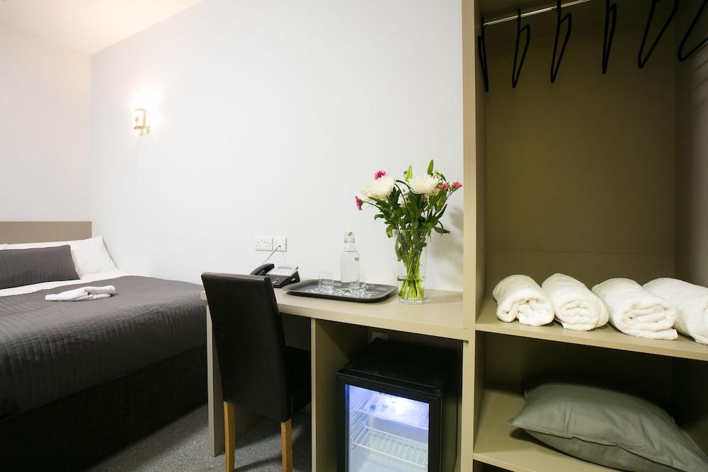 Belvilla Ilford Hill Hotel London ภายนอก รูปภาพ