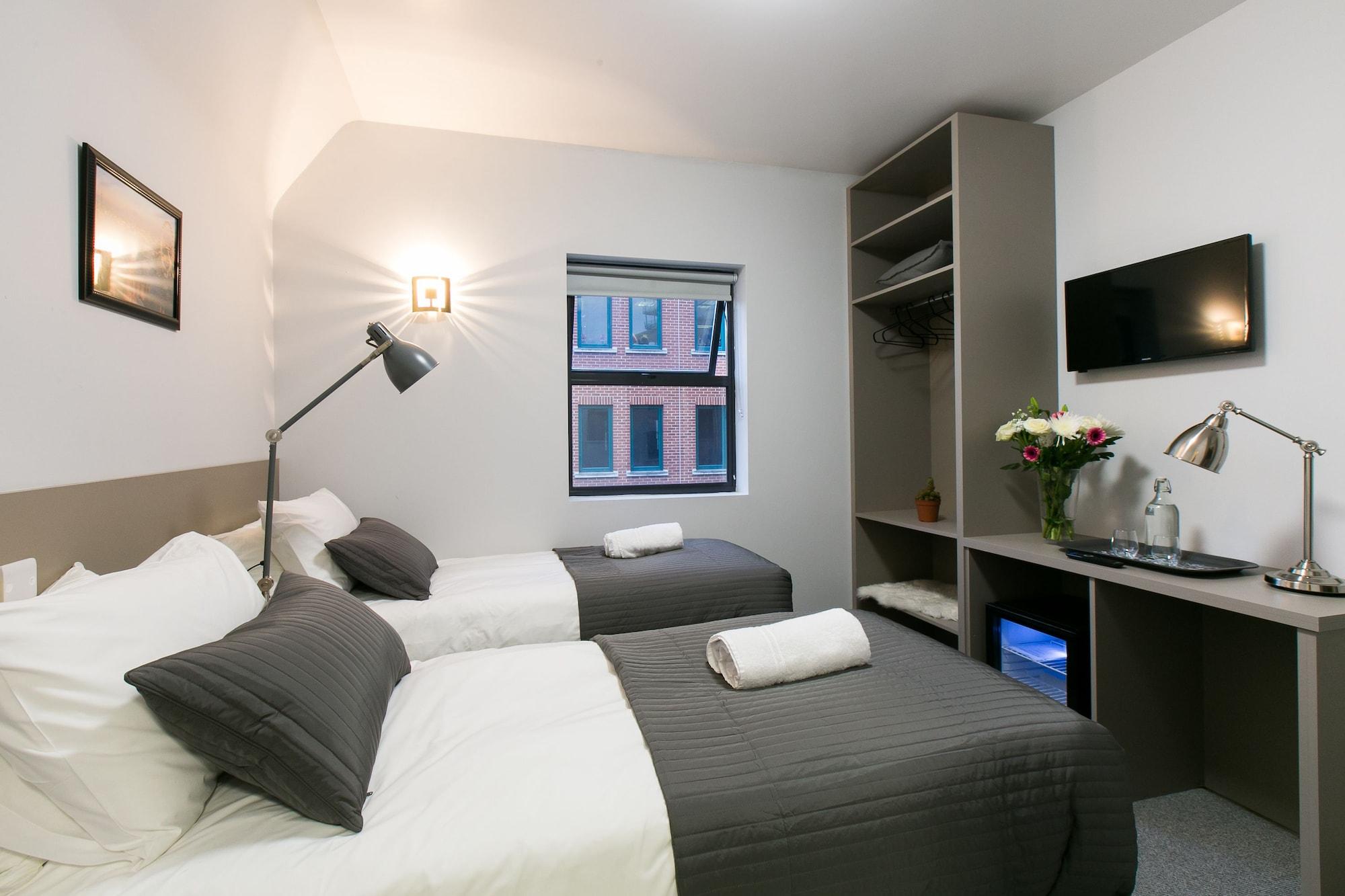 Belvilla Ilford Hill Hotel London ภายนอก รูปภาพ
