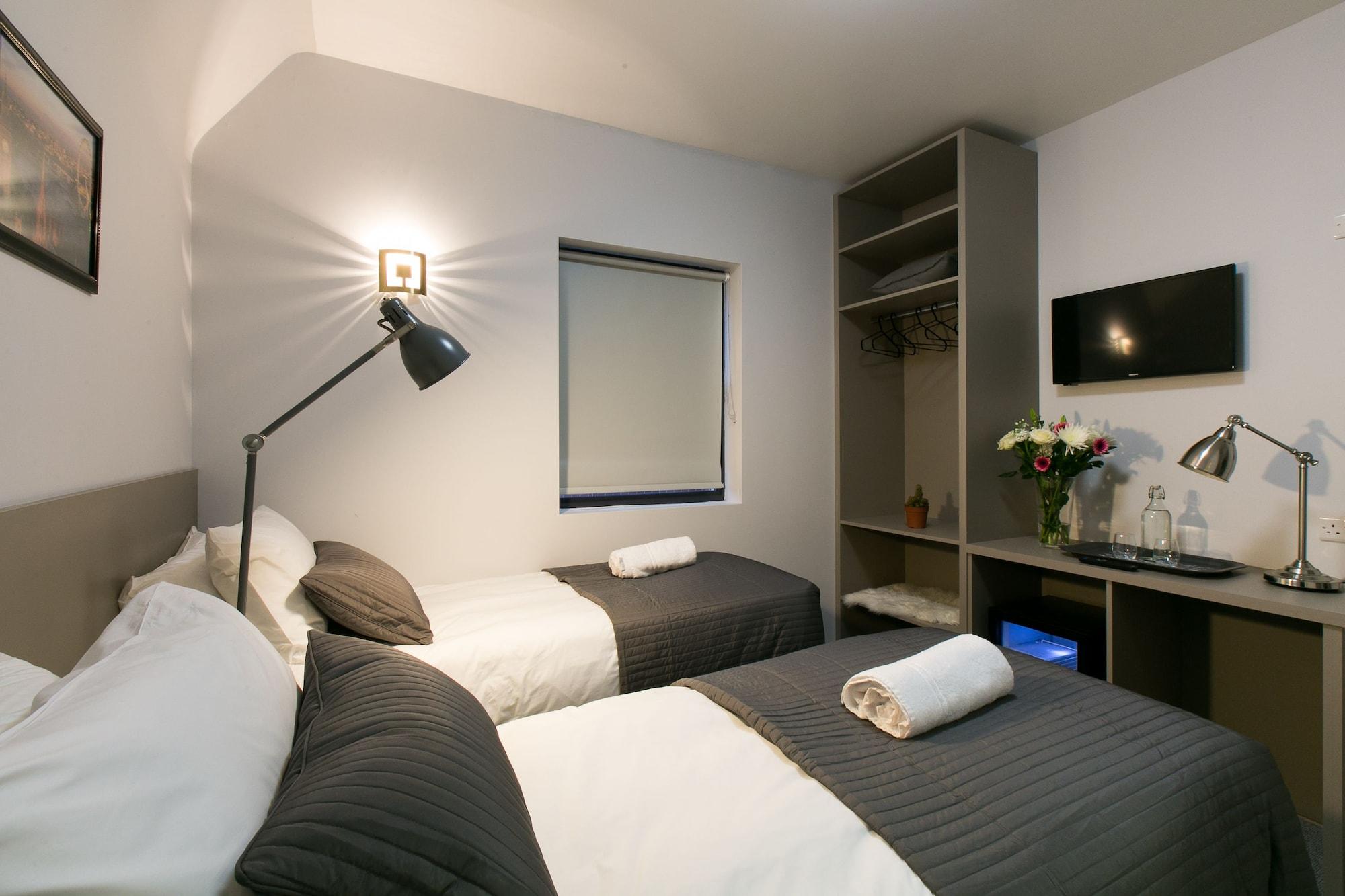 Belvilla Ilford Hill Hotel London ภายนอก รูปภาพ