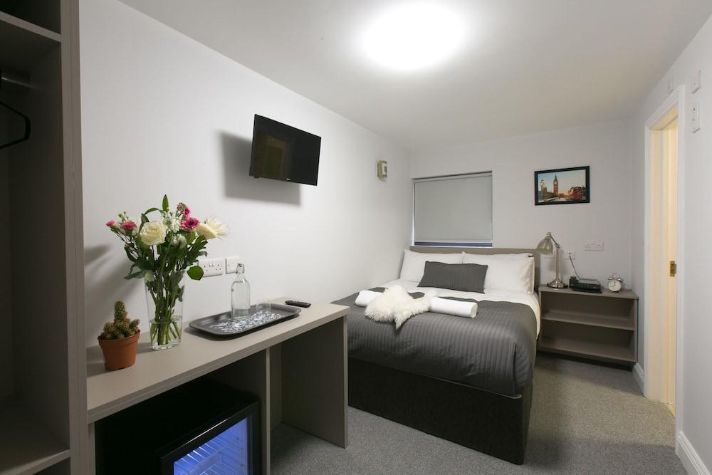 Belvilla Ilford Hill Hotel London ภายนอก รูปภาพ