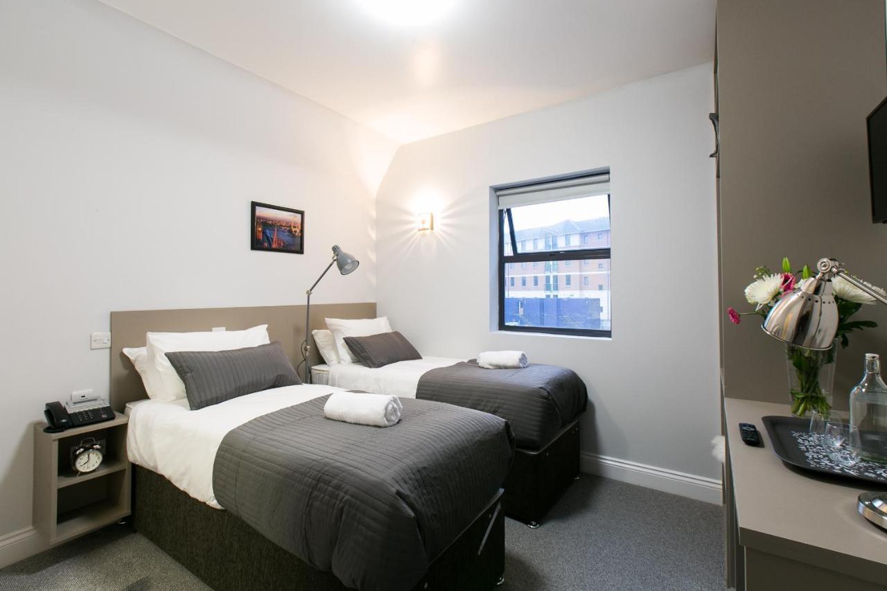 Belvilla Ilford Hill Hotel London ภายนอก รูปภาพ