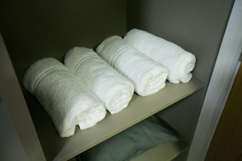 Belvilla Ilford Hill Hotel London ภายนอก รูปภาพ